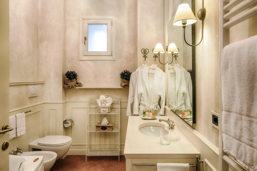 Relais Villa Vittoria Laglio Phòng bức ảnh